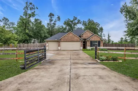 9199 White Tail Dr, Conroe, TX 77303 photo 2