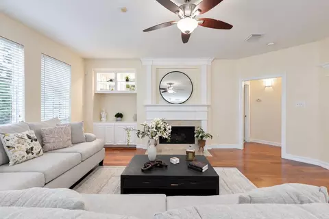 2618 Pinebend Dr, Pearland, TX 77584