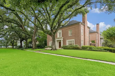 2445 Stanmore Dr, Houston, TX 77019