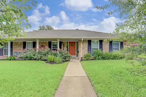 8019 Colgate St, Houston, TX 77061