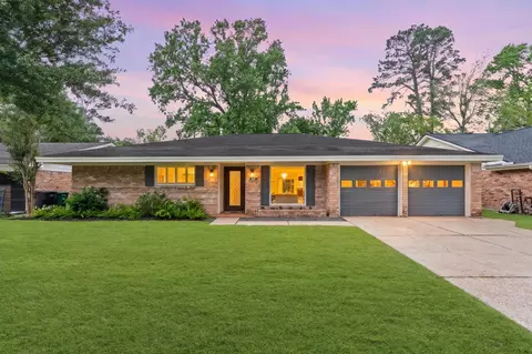 1167 Chamboard Ln, Houston, TX 77018