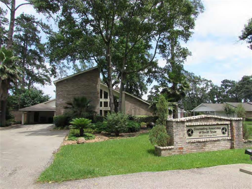25910 Oak Ridge Dr, Spring, TX 77380 photo 1