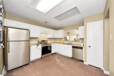 Kitchen - 4019 Adonis Dr, Spring, TX 77373 photo 2 of 5