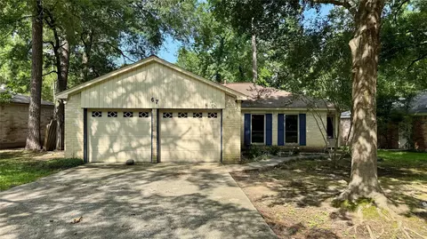 67 E White Willow Cir, The Woodlands, TX 77381