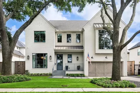 4609 Holly St, Bellaire, TX 77401