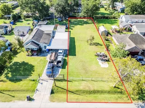714 Apache St, Houston, TX 77022