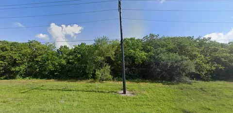 39 2nd Ave N, Texas City, TX 77590