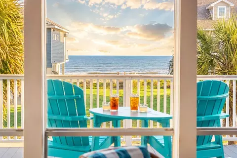 18410 E De Vaca Ln, Galveston, TX 77554