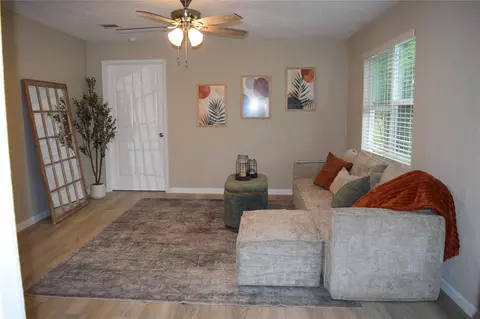 820 Camp Seale Rd, Livingston, TX 77351