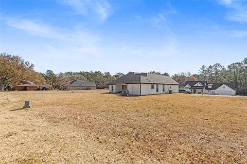 Exterior - 67 Westwood Dr E, Trinity, TX 75862 photo 8 of 9