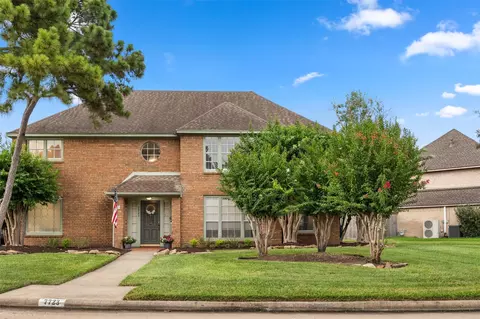 7723 Stonesdale Dr, Houston, TX 77095