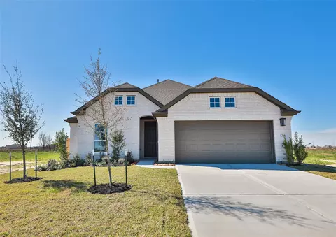 1266 W Shepard Dr, Dayton, TX 77535