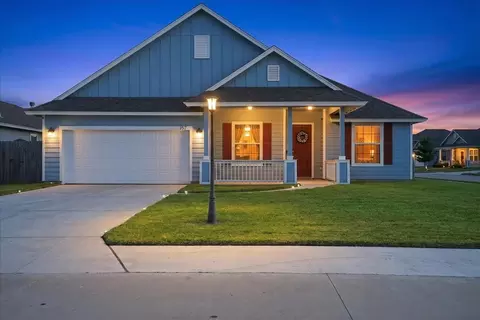 157 Shady Terrace Ln, Rockport, TX 78382