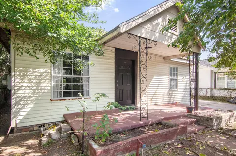 8617 Woodruff St, Houston, TX 77012