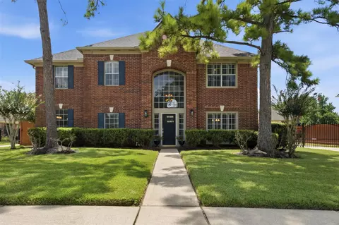 1305 Wilderness Pines Dr, Friendswood, TX 77546