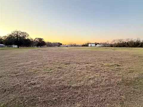 0000 S 1st, Wallis, TX 77485 photo 3