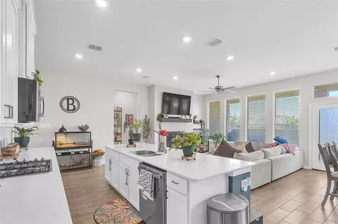 1140 Canuela Way, Justin, TX 76247