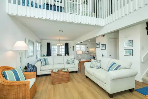 301 Jean Lafitte Cv, Galveston, TX 77554