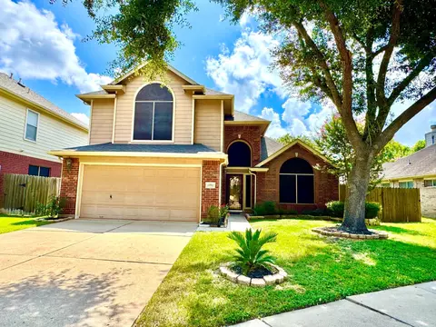 12935 Stratford Mill Ln, Sugar Land, TX 77498