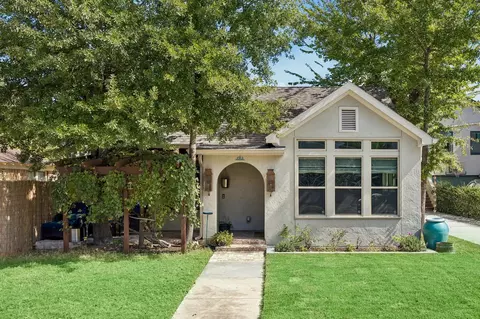 542 Granberry St, Houston, TX 77007