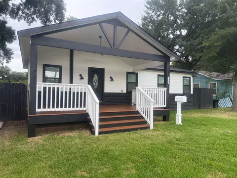 2108 15th St, Galena Park, TX 77547