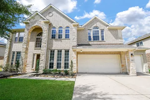 2810 Straight Elm St, Fresno, TX 77545