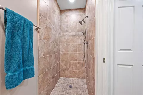 Bath - 7639 Post Bridge Rd, Spring, TX 77389 photo 5 of 7