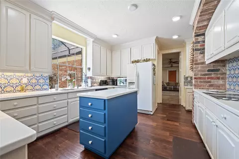 Kitchen - 7639 Post Bridge Rd, Spring, TX 77389 photo 2 of 4