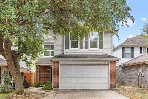 11843 Sunny Stream Dr, Tomball, TX 77375