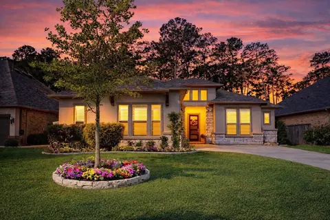 604 Castlewood Cove Ln, Pinehurst, TX 77362