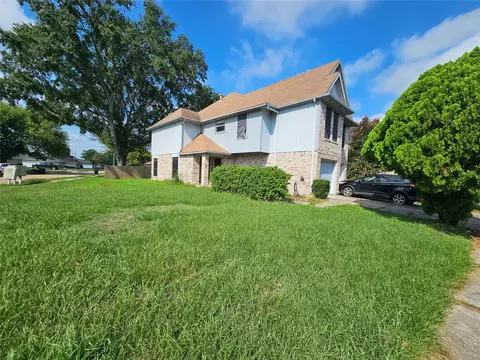 13615 Repa Ln, Houston, TX 77014