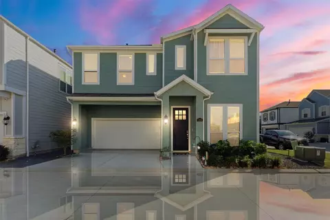 2406 Driftwood Trl, Kemah, TX 77565