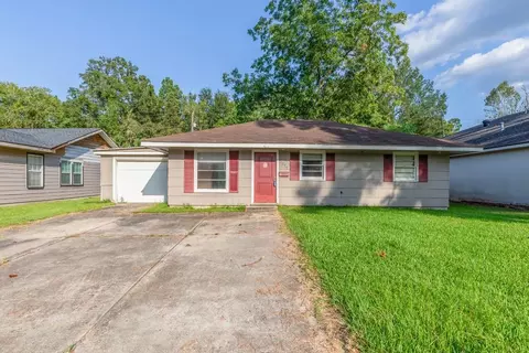 5270 Spencer Dr, Beaumont, TX 77708