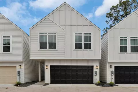 5721 White Magnolia St, Houston, TX 77091