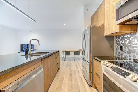 1901 Post Oak Blvd #3105, Houston, TX 77056