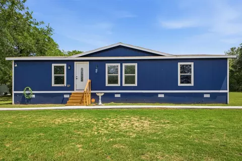704 Riley St, Rockdale, TX 76567