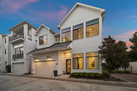 1661 Bingle Rd, Houston, TX 77055