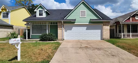12838 Ashford Knolls Dr, Houston, TX 77082