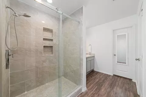 Bath - 14005 Silver Falls Ct, Conroe, TX 77384 photo 2 of 3