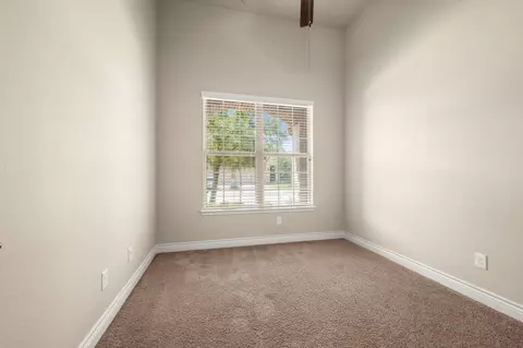 Bedroom - 9026 Centennial Dr, Conroe, TX 77384 photo 2 of 4
