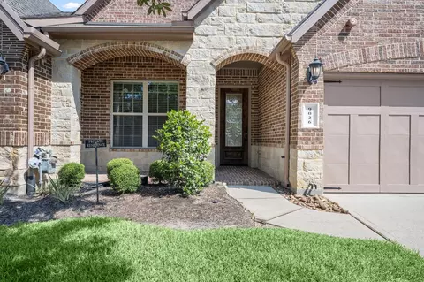 Exterior - 9026 Centennial Dr, Conroe, TX 77384 photo 3 of 5