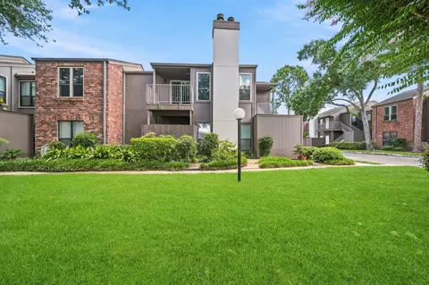 1201 Bering Dr #6, Houston, TX 77057