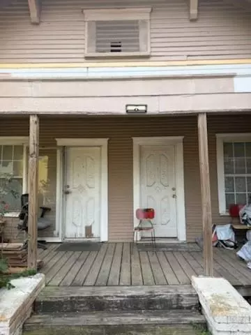 7716 Harrisburg Blvd, Houston, TX 77012