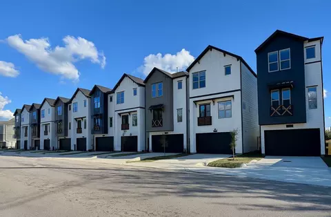 7807 Amelia Rd #A, Houston, TX 77055