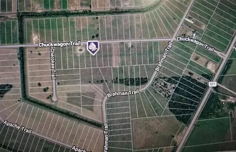 607 Chuckwagon Trl, Angleton, TX 77515 photo 3