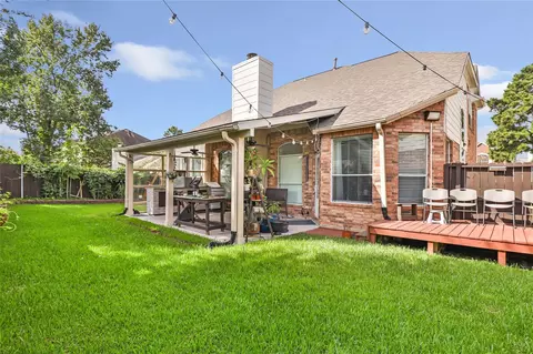 Exterior - 20926 Florette Ln, Spring, TX 77388 photo 5 of 6