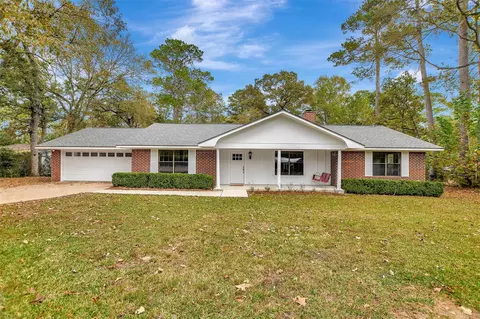 18742 Mink Lake Dr, Magnolia, TX 77355