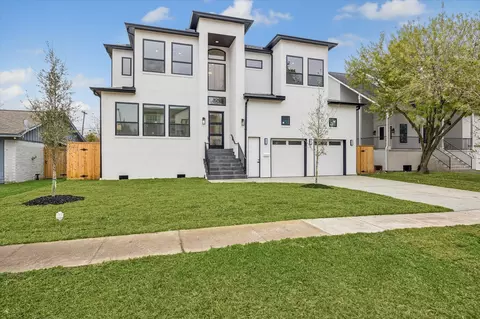 4509 Mimosa Dr, Bellaire, TX 77401
