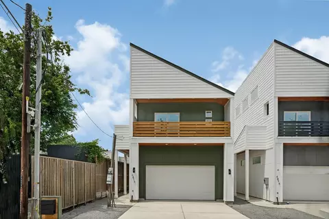 4816 Creekmont Dr, Houston, TX 77091