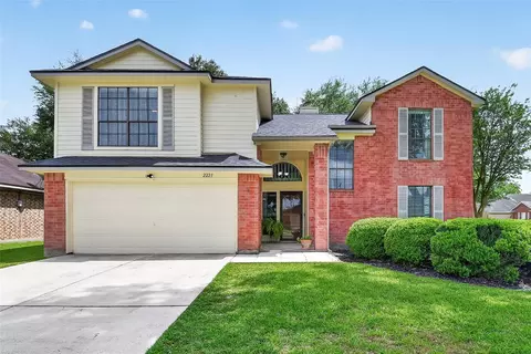 2221 Aberdeen Dr, League City, TX 77573